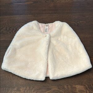 Girls faux fur cape